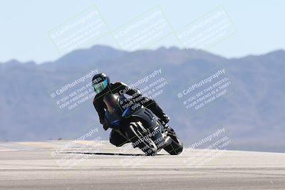 media/Oct-13-2025-Moto Forza (Mon) [[a66d839500]]/3-B Group/Session 4 (Turn 9)/